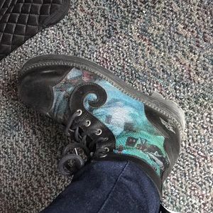 Meet your Posher, Joan